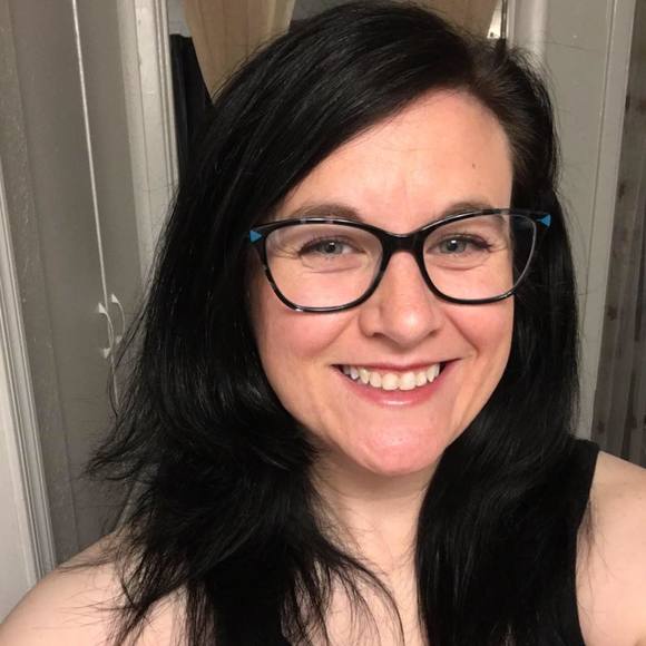 Meet your Posher, Amber - Picture 1 of 1